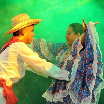La Cumbia: Danza de Alegría y Herencia Cultural